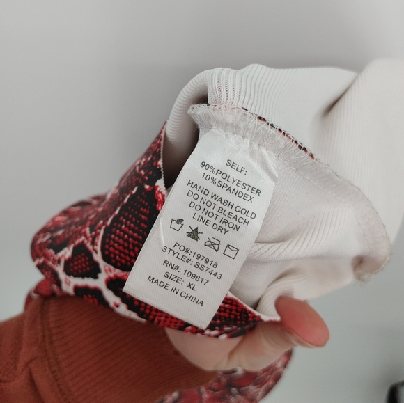 Shinestar | snake skin skirt - Picture 4 of 4